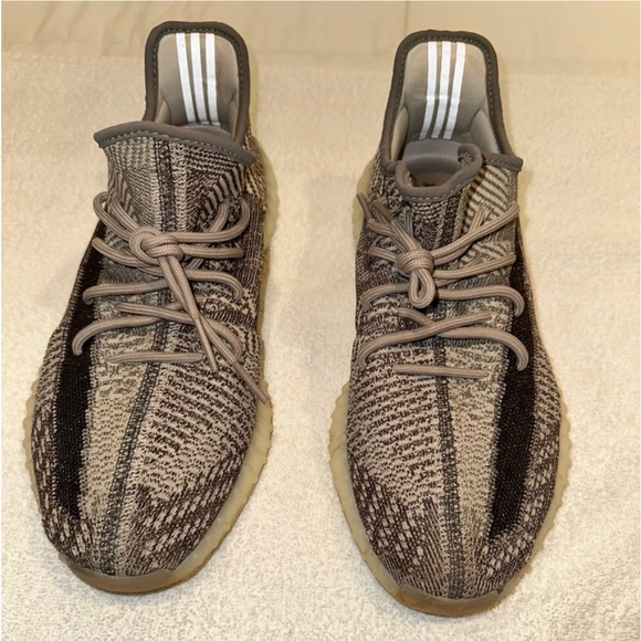 Yeezy Boost V2. Men’s 11. Monice. Very good condition. Box included. - Picture 1 of 8